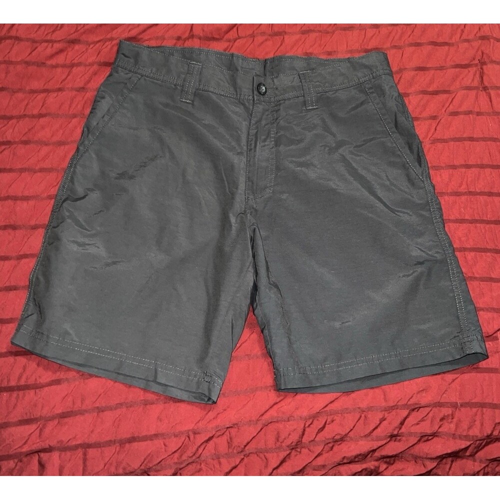 Columbia Shorts Men's 32  X 8”L Modern Classic Gray Casual Shorts Lightweight